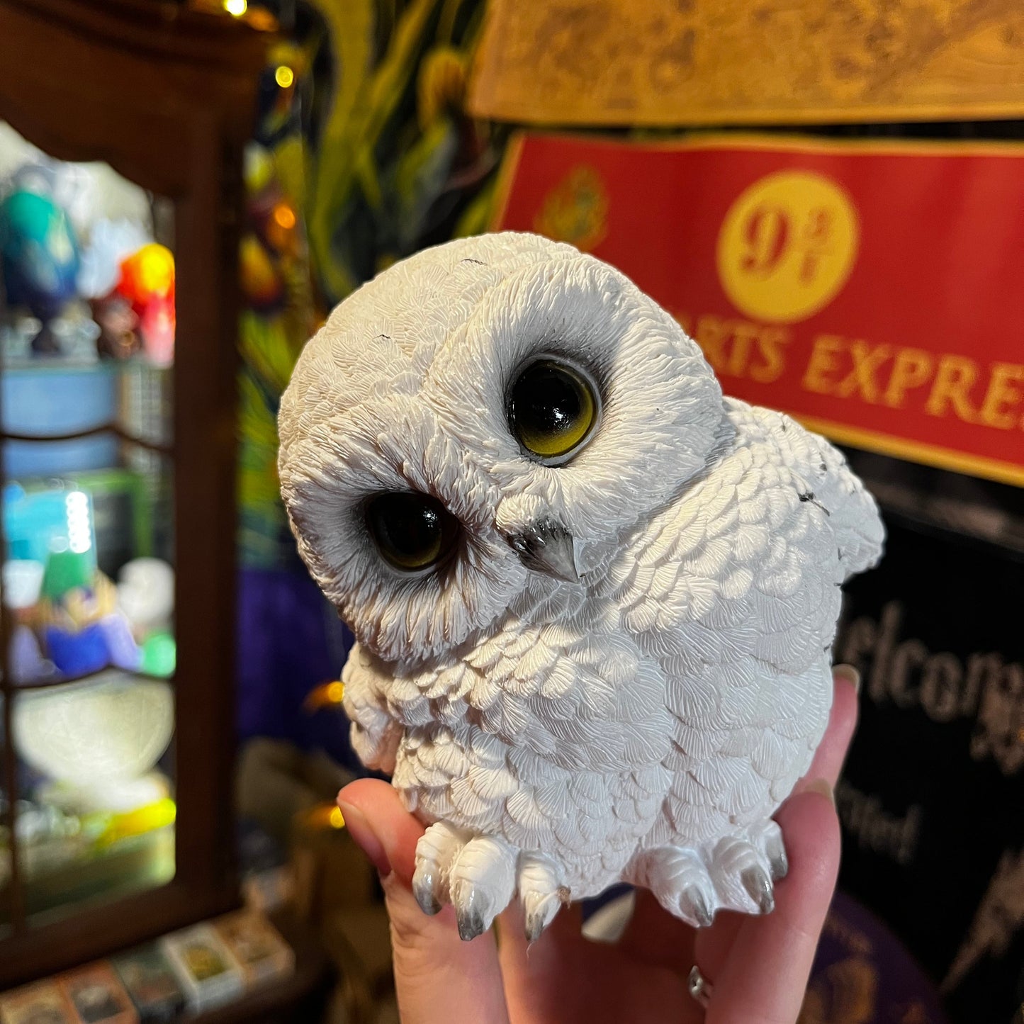 Snowy Owl Figurine Collection – Hedwig-Inspired Resin Figures
