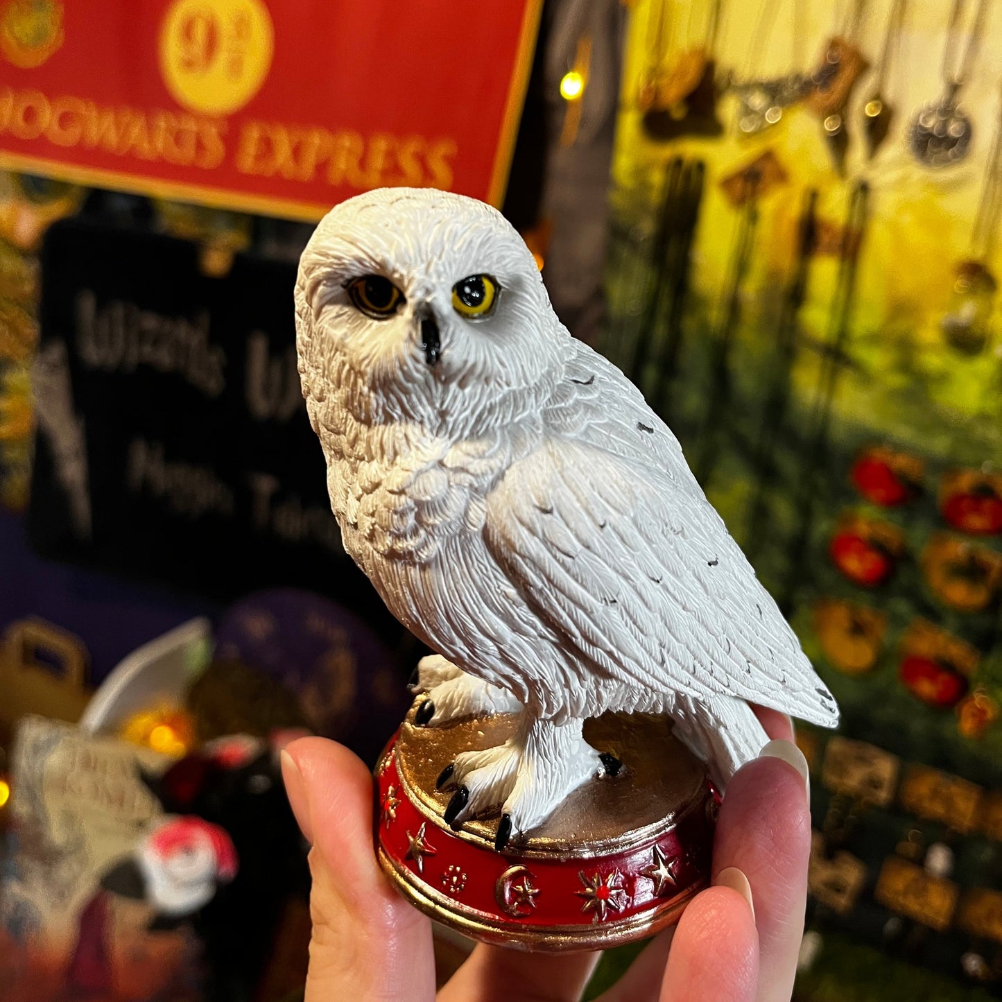 Snowy Owl Figurine Collection – Hedwig-Inspired Resin Figures
