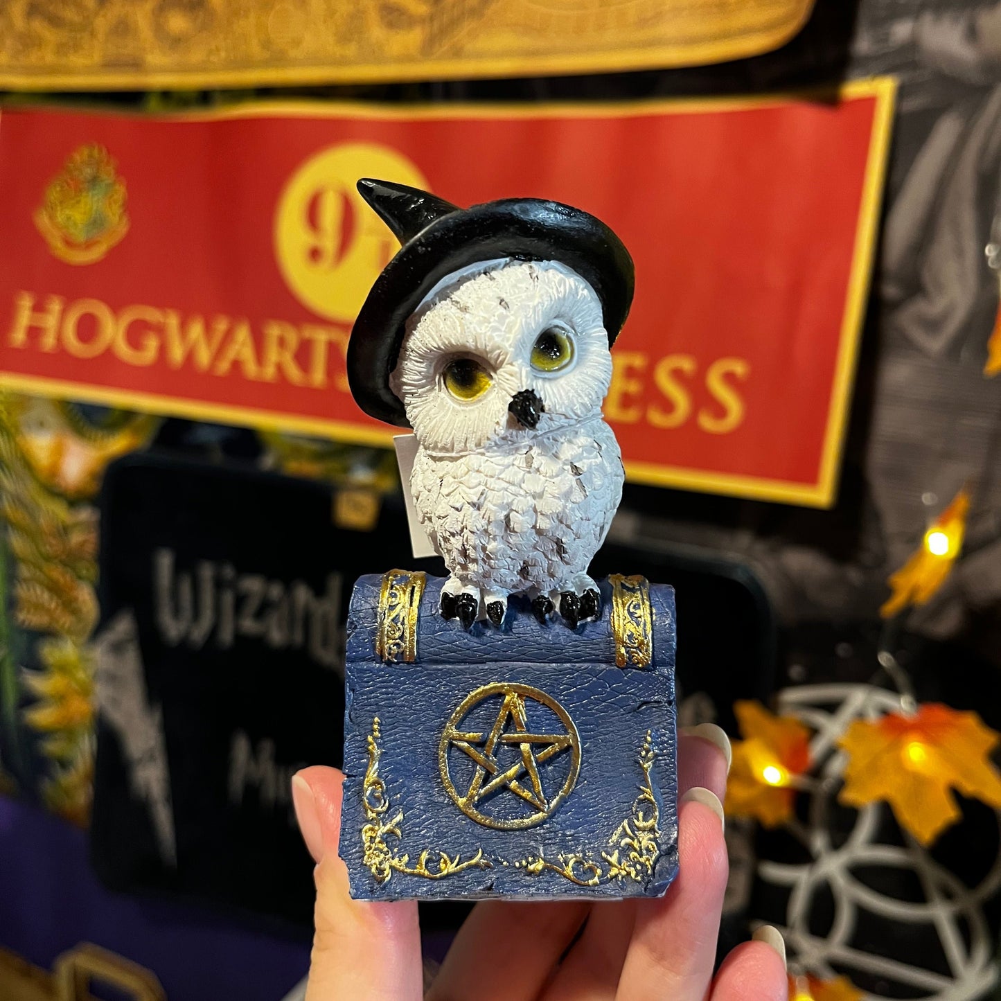 Snowy Owl Figurine Collection – Hedwig-Inspired Resin Figures