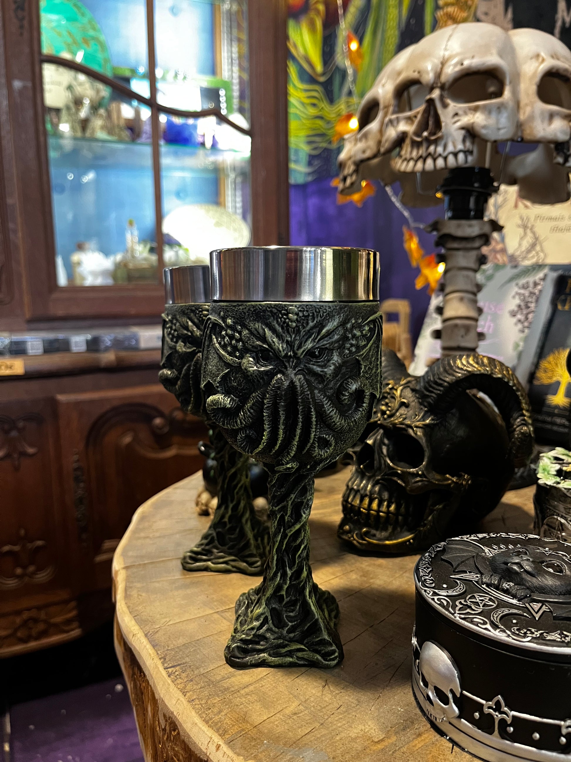 Nemesis Now kauss “Cthulhu’s Thirst”, iedvesmots no Lavkrafta šausmu mītiem