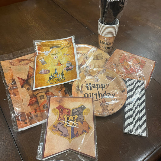 Harija Potera ballītes vienreizlietojamie trauki 10 personām