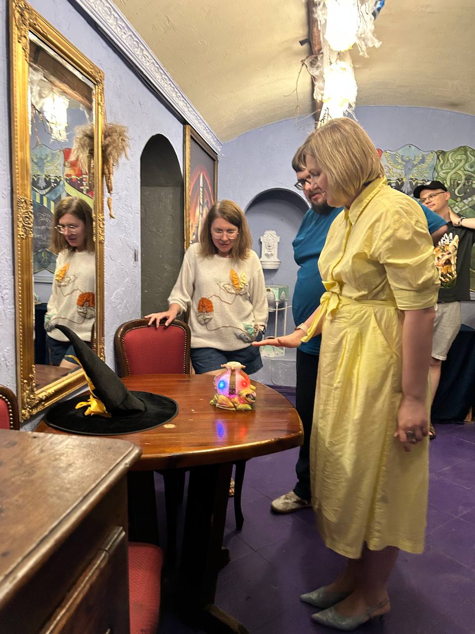 Квест-игра для большой компании в Риге — корпоративное развлечение «Проклятые вещи»