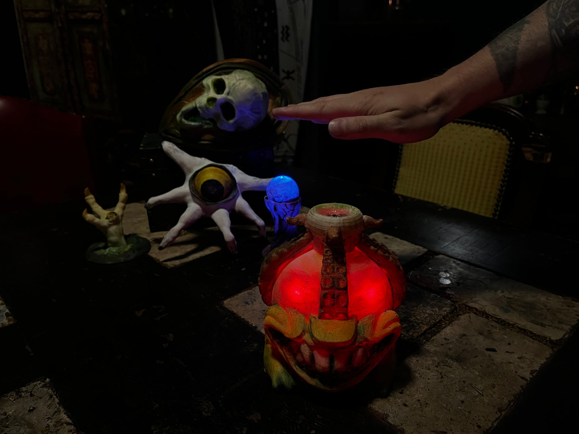 Квест на мальчишник или корпоратив — «Проклятые вещи», Рига