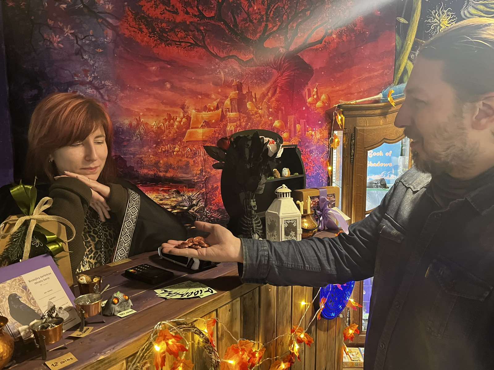 Spēle ar balvām un monētu meklēšanu